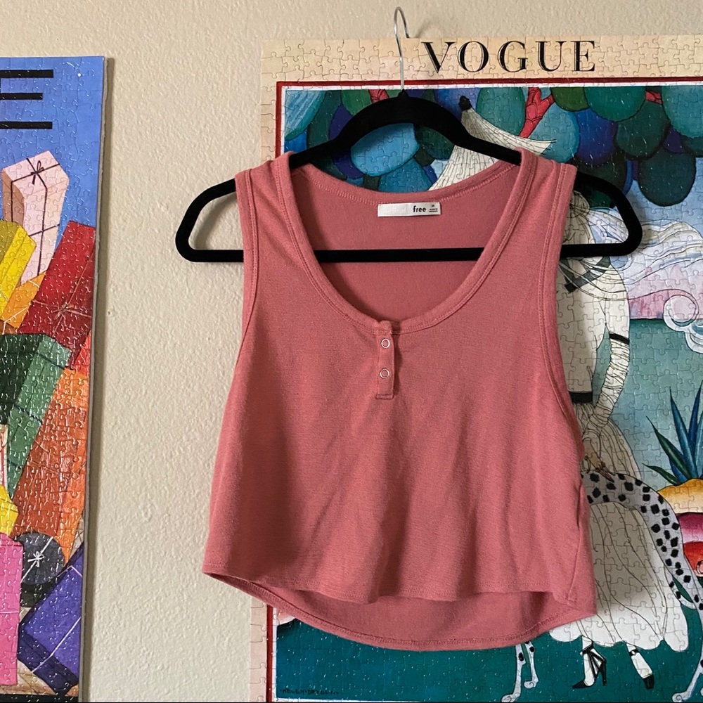 Aritzia Wilfred pink peach crop tank button up